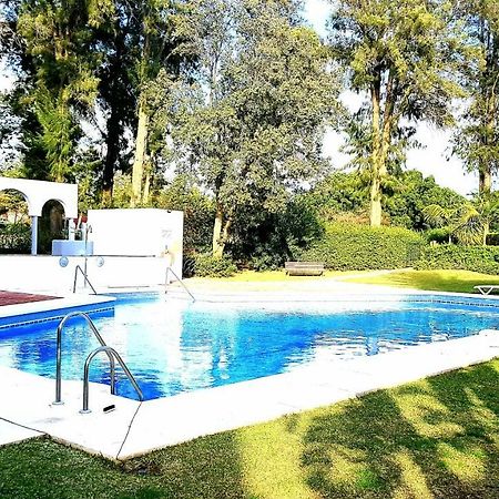 Apartamento Con Vistas Al Campo De Golf Y Piscina Fuengirola Exterior photo