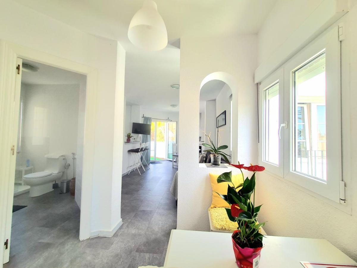 Apartamento Con Vistas Al Campo De Golf Y Piscina Fuengirola Exterior photo
